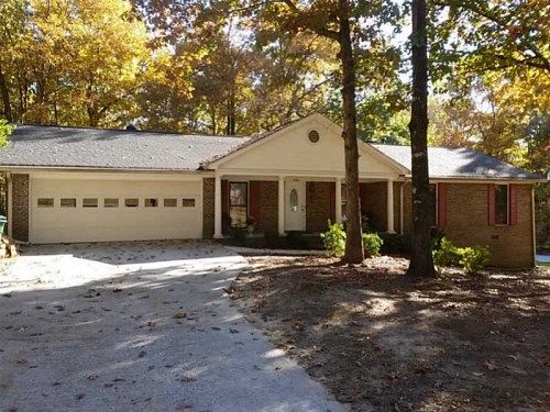 2316 Hidden Lane, Snellville, GA 30078