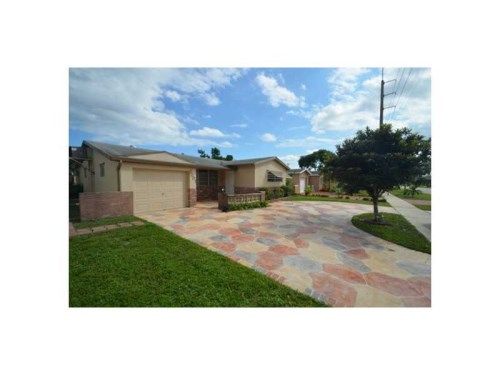 2001 N 56 AV, Hollywood, FL 33021