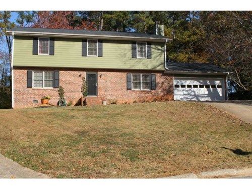 415 Sanderingham Lane, Lawrenceville, GA 30046