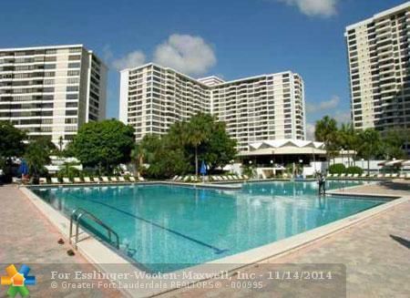 2500 Parkview Dr # 2215, Hallandale, FL 33009