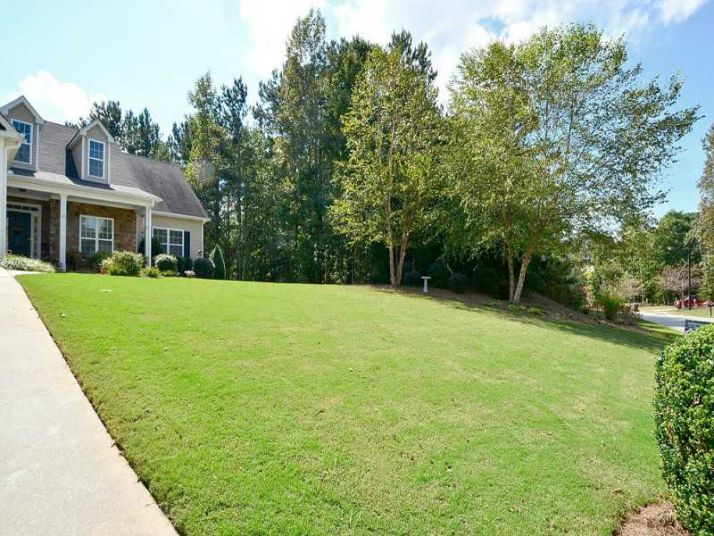 636 Forest Pine Drive, Ball Ground, GA 30107