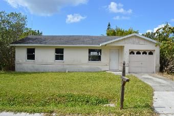 5430 16th St E, Bradenton, FL 34203