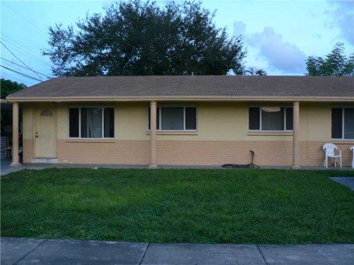 1121 N 57 TE, Hollywood, FL 33021