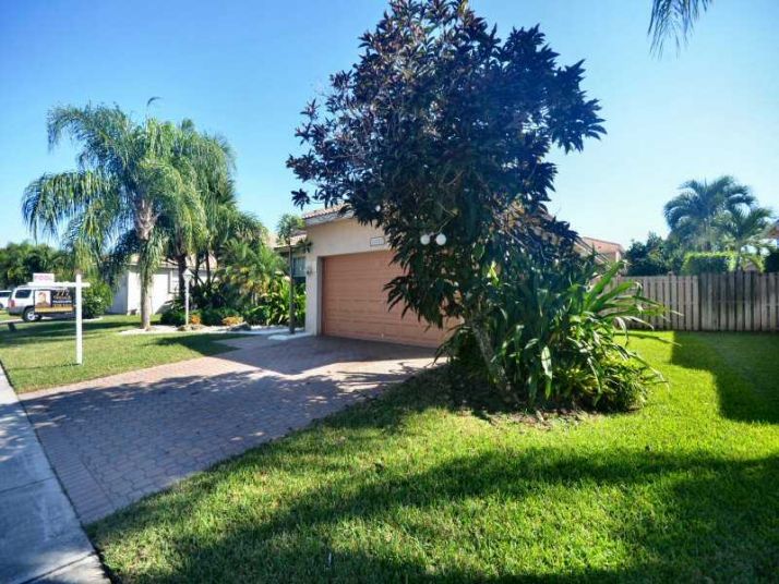 13722 NW 16 ST, Hollywood, FL 33028