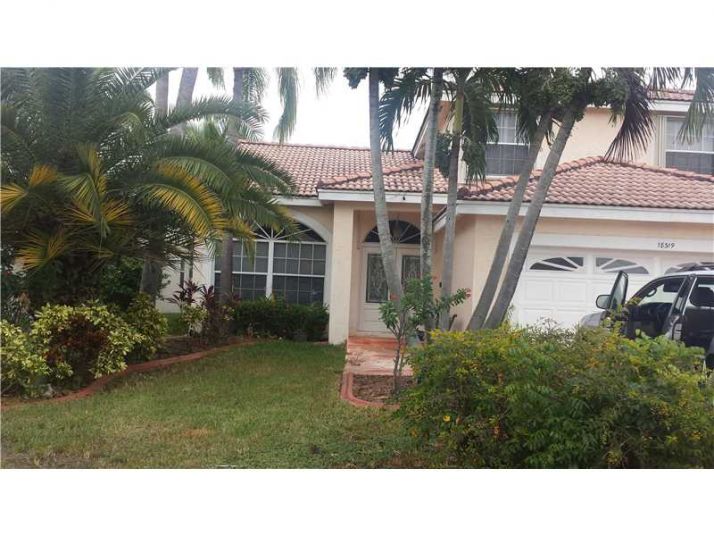 18319 SW 3 ST, Hollywood, FL 33029