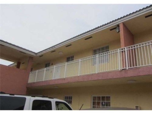 2955 W 80 ST # 204, Hialeah, FL 33018