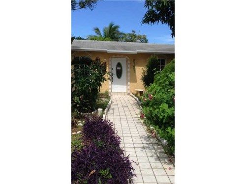 8121 NW 44TH CT, Fort Lauderdale, FL 33351