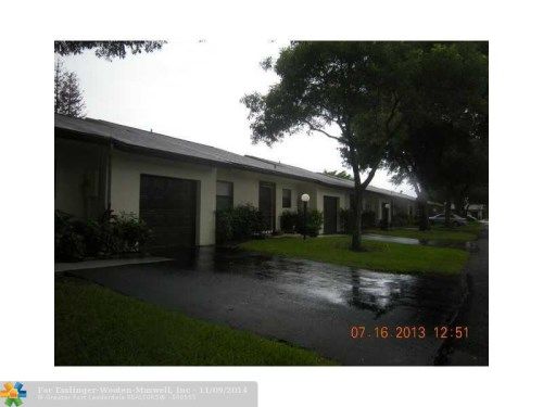 6712 S PARKWAY DR # 2-11, Pompano Beach, FL 33068