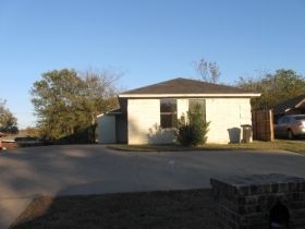 2958 Mckinley Ave, Fort Worth, TX 76106