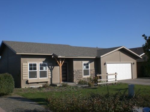 8025 Vialago Parkway, Zillah, WA 98953