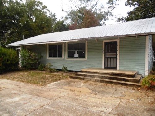 539 Bay Avenue, Defuniak Springs, FL 32435