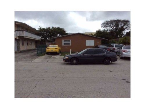 10838 SW 7 ST, Miami, FL 33174