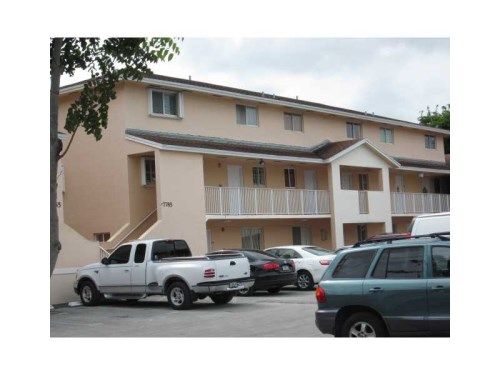 7785 W 30 CT # F-203, Hialeah, FL 33018