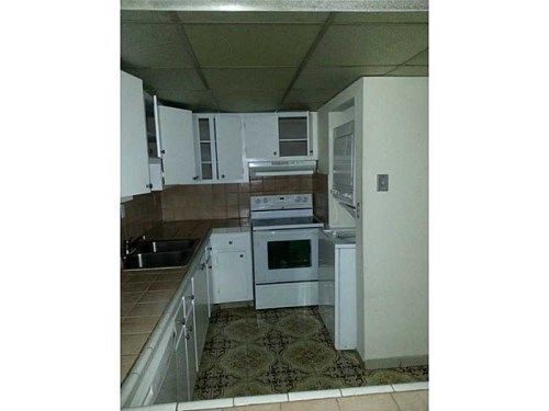 10000 NW 80 CT # 2313, Hialeah, FL 33016