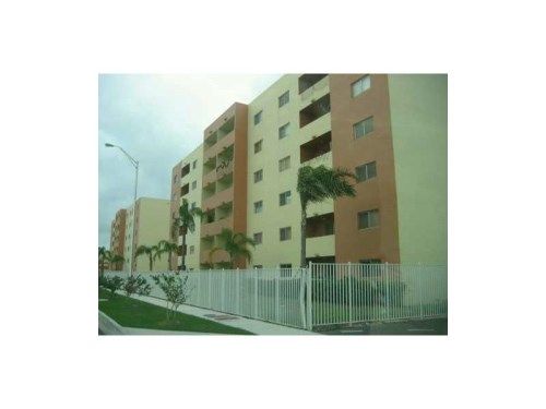 6130 W 21 CT # 204, Hialeah, FL 33016