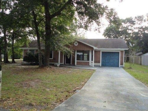 102 Gate House Dr, Saint Marys, GA 31558