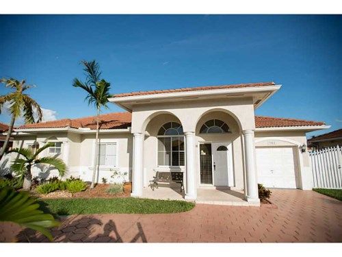 7063 W 5 CT, Hialeah, FL 33014