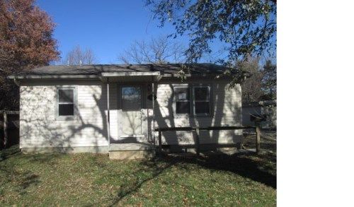 3027 W Madison St, Springfield, MO 65802