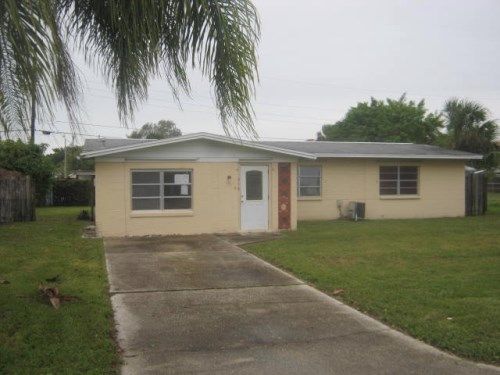 818 Hampton Way, Merritt Island, FL 32953