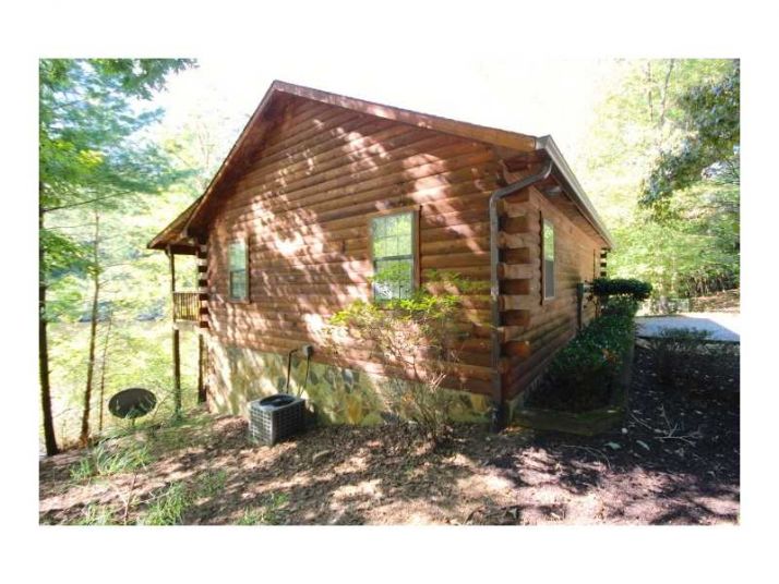 424 Blackberry Mountain Road, Ellijay, GA 30536