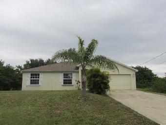 5006 Bygone St, Lehigh Acres, FL 33971