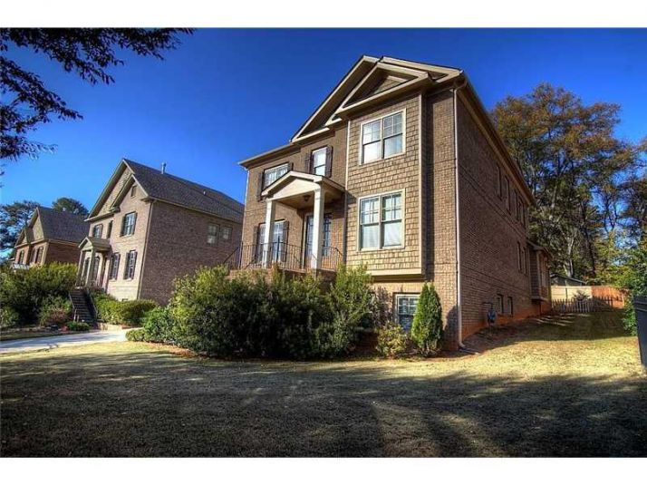 108 W Belle Isle Ne, Atlanta, GA 30342