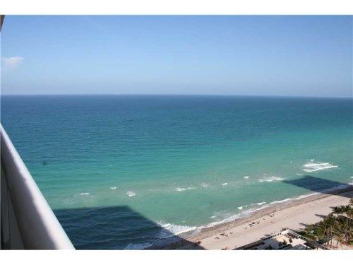 1830 OCEAN DR # 2506, Hallandale, FL 33009