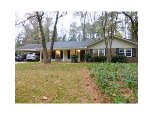 5810 Kayron Drive, Atlanta, GA 30328