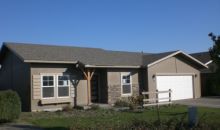 8025 Vialago Parkway Zillah, WA 98953