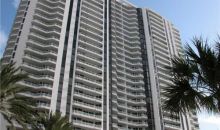 21055 YACHT CLUB DR # 204 Miami, FL 33180