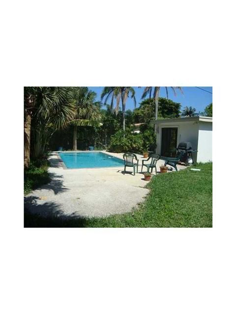 3207 ROBBINS RD, Pompano Beach, FL 33062