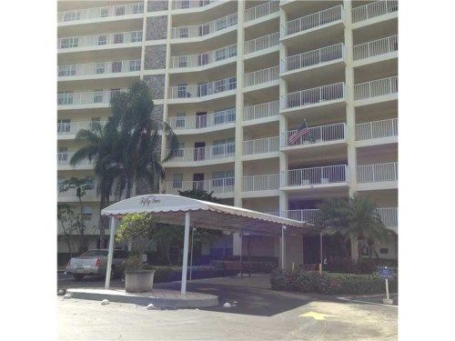 3095 N COURSE DR # 806, Pompano Beach, FL 33069