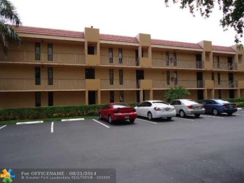 5617 Coral Lake Dr # 205, Pompano Beach, FL 33063