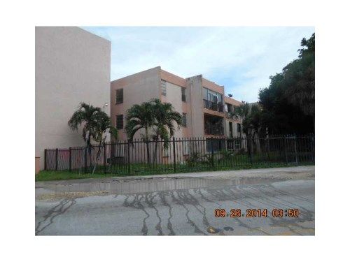 1900 W 68 ST # E205, Hialeah, FL 33014