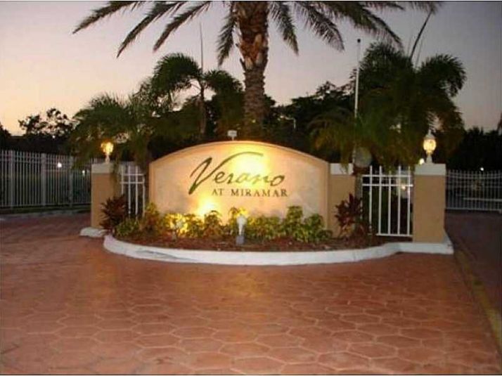 2279 SW 80TH TE # 2279, Hollywood, FL 33025