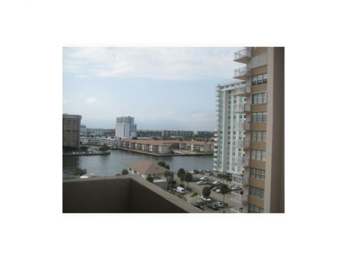 1865 S OCEAN DR # 9B, Hallandale, FL 33009