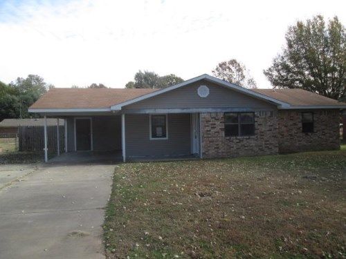 1219 Fairview St, Lonoke, AR 72086