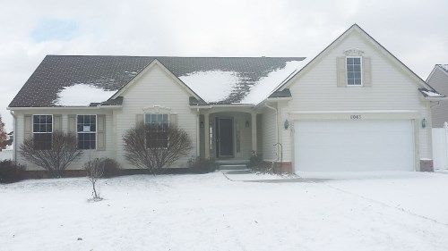 6043 Berrymoor Dr, Grand Blanc, MI 48439