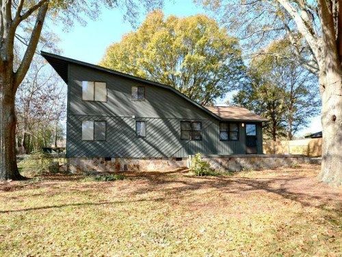 3392 Trickum Road, Woodstock, GA 30188