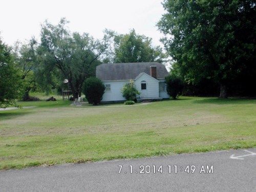 922 Mountain Rd, Clinton, TN 37716