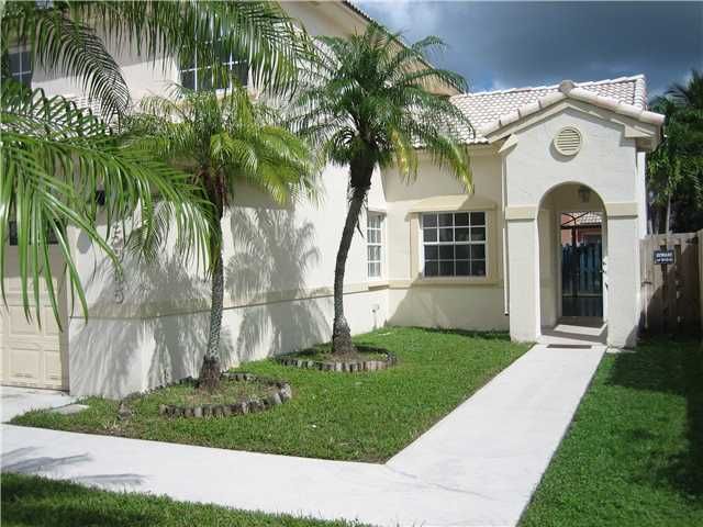 15935 SW 83 TE, Miami, FL 33193