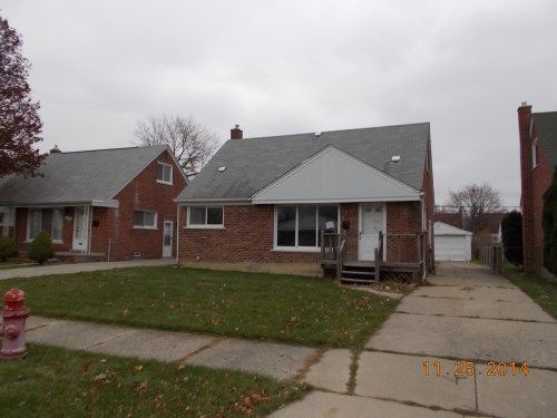 6020 Belton St, Garden City, MI 48135