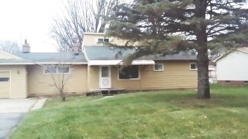 2050 Woodland Pass, Burton, MI 48519