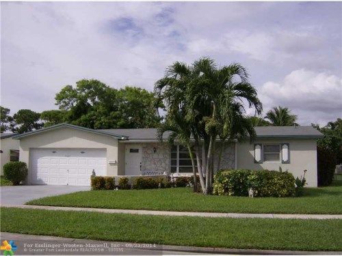 6527 NW 2 ST, Pompano Beach, FL 33063