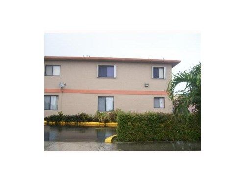 6215 W 22 CT # 15, Hialeah, FL 33016