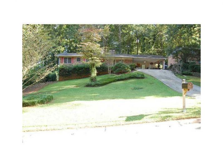 6042 Meadowbrook Drive, Norcross, GA 30093