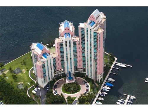 3370 HIDDEN BAY DR # 1715, Miami, FL 33180