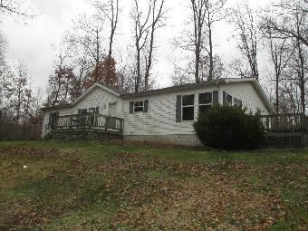 835 Hunters Rd NE, Palmyra, IN 47164