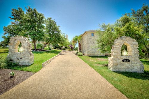 1610 Kemp Hills Dr, Austin, TX 78737