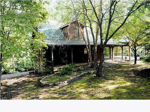 1555 SLOANS GAP RD, Ocoee, TN 37361